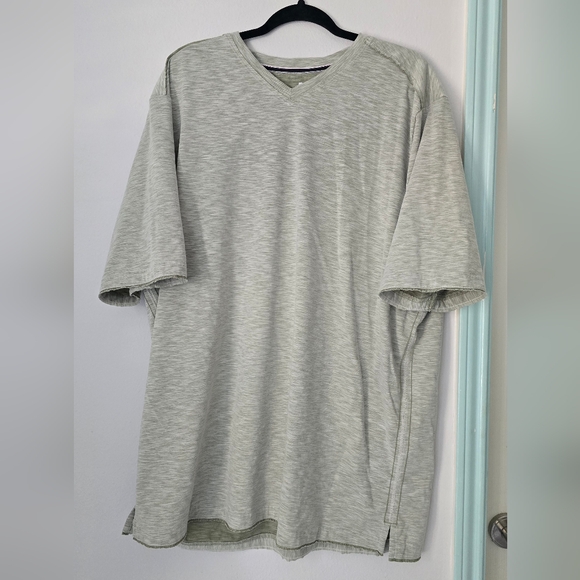 Tommy Bahama IslandZone V-Neck T-Shirts Size  XLT - Picture 1 of 13